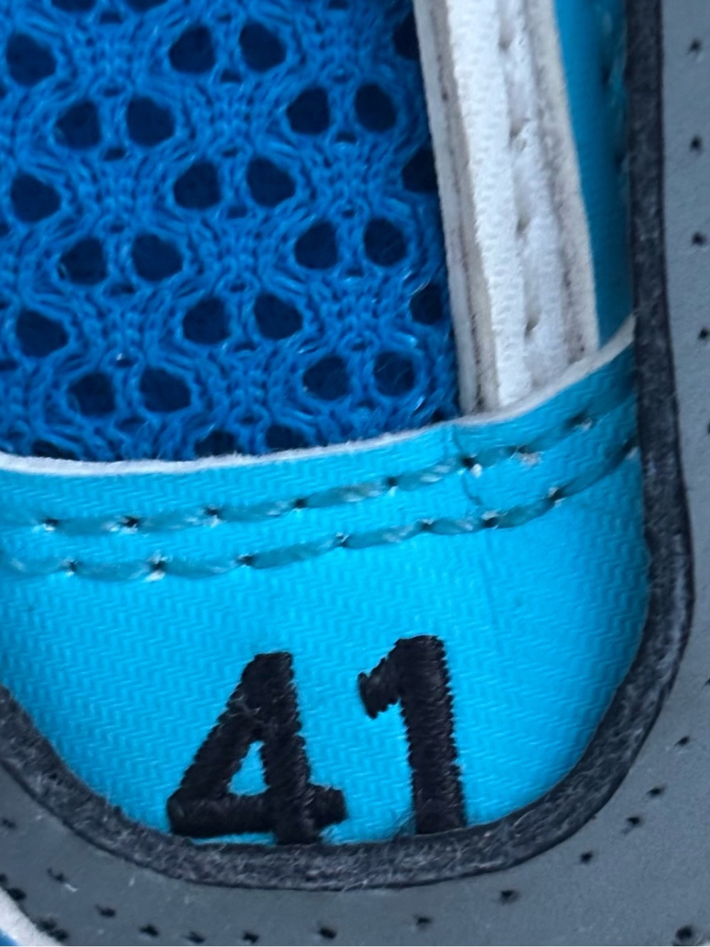 Balenciaga Turquoise & Navy Runner Sneakers - Picture 2 of 7
